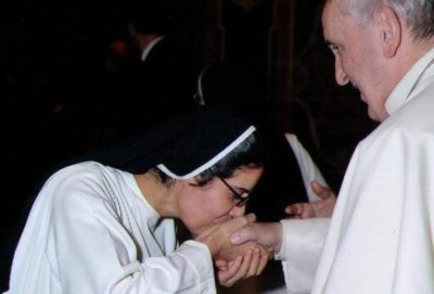 Via Crucis al Colosseo / Suor Genevieve porterà la croce: “Con me i dolori e le lacrime dell’Iraq”