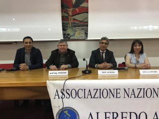 Legalità / L’associazione “Agosta” approfondisce con gli studenti del “Marconi” di Catania i problemi legati a criminalità organizzata, estorsione e usura