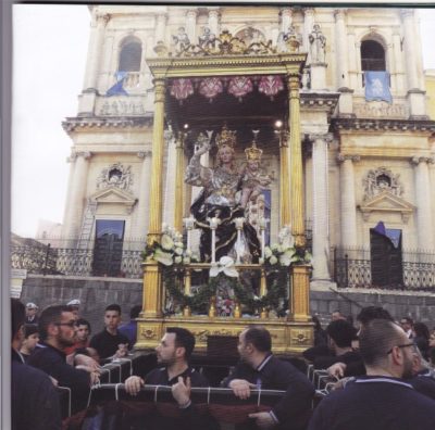 Acireale / Nella chiesa di San Domenico dal 22 aprile si festeggia la Madonna del Rosario, protettrice della città dalle “pesti” del nostro tempo