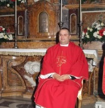 Diocesi / Domani don Venerando Licciardello festeggerà nella comunità di Cannizzaro dieci anni di sacerdozio