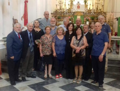 Ricorrenze / A quasi 50 anni dalla Maturità, un gruppo di ex alunni del Liceo Classico di Acireale si ritrova (con qualche pezzo in meno)