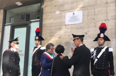 Catania / Una targa in ricordo del maresciallo Alfredo Agosta nel luogo in cui fu ucciso