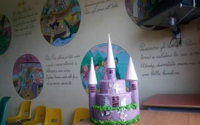 Acireale / I volontari della Croce Rossa donano un castello a tema “Disney” ai piccoli ricoverati in pediatria al “Santa Marta e Venera”