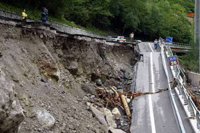 Territorio / L’Ance alla Regione: “Collaboriamo sul rischio idrogeologico”. Sull’Isola tanti cantieri aperti e non finiti