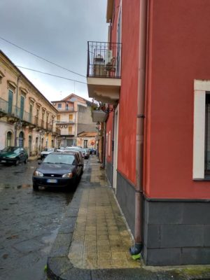 Acicatena / Nuova illuminazione nella strada che porta alla chiesa di san Giuseppe