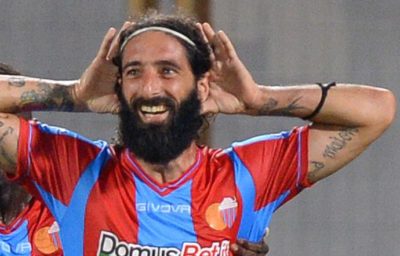 Calcio / Il Catania vince con la Reggina ma non convince