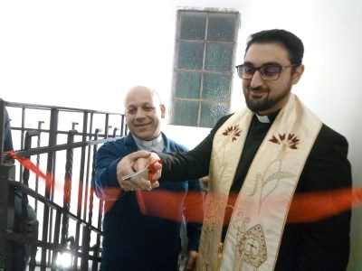 Acicatena / Inaugurata la  Mensa di San Nicola. Don Panebianco: “Condivisione familiare per disagiati e soli”