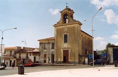 Sisma di Santo Stefano – 11 / Con ordinanza del sindaco di Aci S. Antonio, chiusa la chiesa di Lavinaio