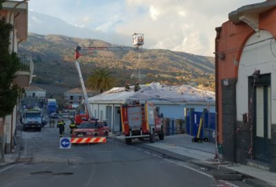 Sisma di santo Stefano – 18 / Zafferana, ad un mese dal terremoto, ha risolto le emergenze. Ora punta alla ricostruzione