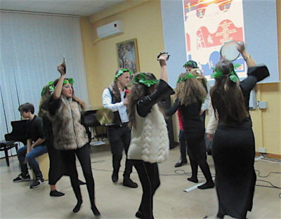 Notte nazionale del Liceo classico 2 / Il “Gulli e Pennisi” di Acireale, luogo-simbolo di cultura, animato per una notte dal “Dionisismo”