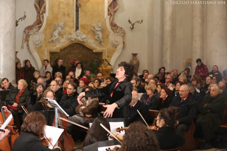 Concerto / Domenica 14 a S. Sebastiano: il Coro lirico siciliano in Passio Christi