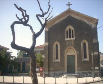 Santa Maria La Stella / Dopo il terremoto di Santo Stefano difficoltà per celebrazioni e catechesi