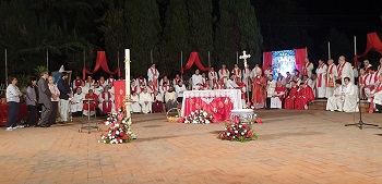 Diocesi / Il vescovo alla Veglia di Pentecoste: “Noi Chiesa siamo testimoni, profeti e nuovo Israele”