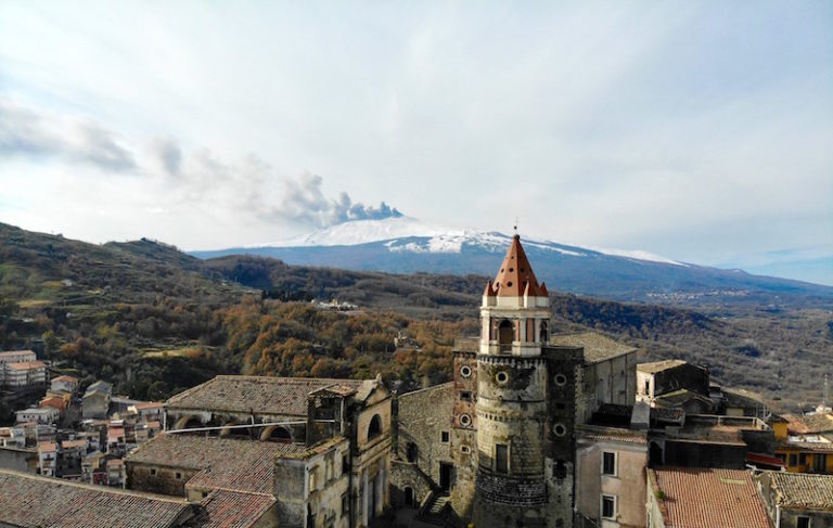 Adam fecit – 8 / La meridiana di Castiglione di Sicilia, che anticipa di quasi 10 anni l’ora unica convenzionale del Regno d’Italia