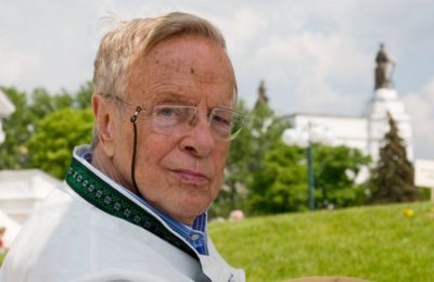 Cinema / Addio a Franco Zeffirelli, regista colto ed elegante. Il ricordo della Santa Sede e della Chiesa italiana