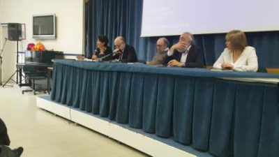 Acireale / “E sento la mia sera”, poesie “senza data” di Antonio Bonanno presentate al liceo Archimede