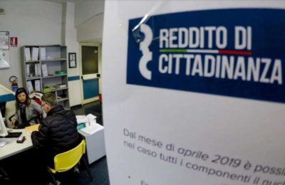 Economia / Reddito di cittadinanza: 1 milione e 400 mila domande, più di una su tre respinta