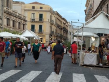 Acireale / Inaugurata la Fiera dello Jonio, vetrina di artigianato e specialità agroalimentari