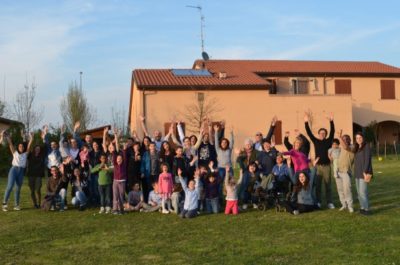 Solidarietà / A Forlì il primo “villaggio” in Italia fondato da don Oreste Benzi dove si “impara” a diventare genitori