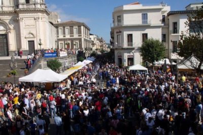 Ottobrata Zafferanese- 5 / Le mele dell’Etna protagoniste della terza domenica della grande sagra. Ma c’è dell’altro….