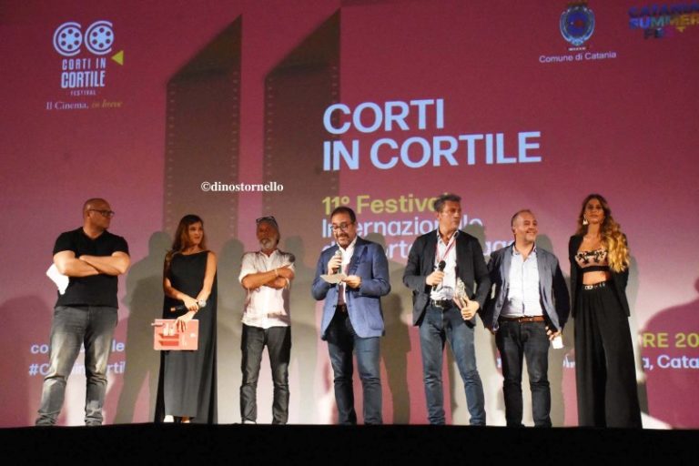 Corti in cortile / Successo di pubblico per il festival etneo. A Catania vince “Inanimate”