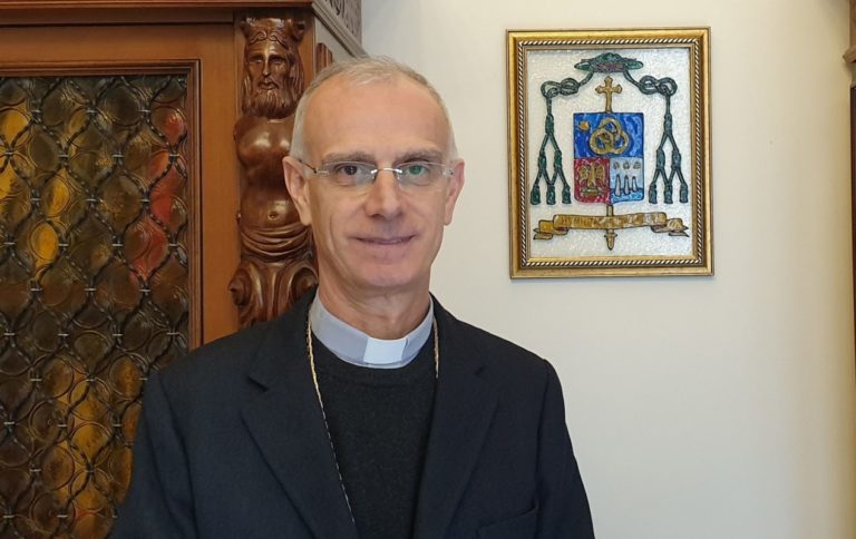 Chiesa Universale / Il vescovo di Acireale Raspanti nel Pontificio Consiglio della Cultura: “Globalizzare la visione del mondo”