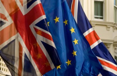 Politica / Brexit, corsa a ostacoli per gli italiani.Il Regno Unito chiuderà le frontiere