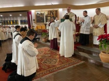 Aci Platani / A Cosimo Gangemi conferito dal vescovo Raspanti il ministero del Lettorato