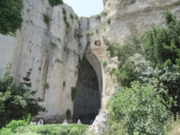Sondaggi / Secondo Jetcost l’Orecchio di Dionisio a Siracusa tra le 20 grotte più belle del mondo