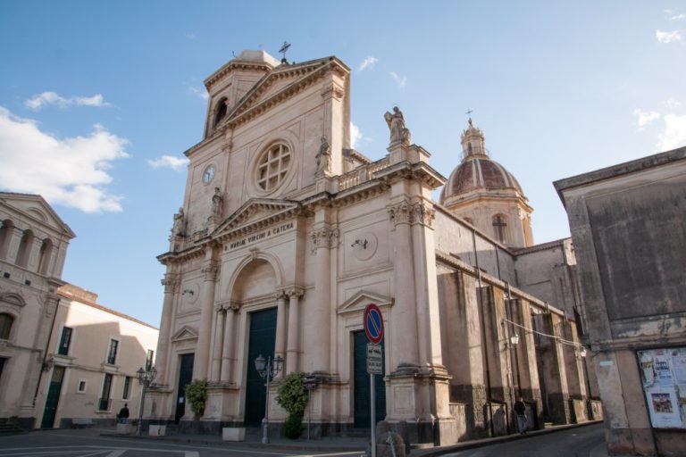 Acicatena / Avviata raccolta fondi per la riapertura della Matrice