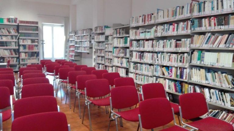 Aci S. Antonio / La biblioteca comunale si arricchisce di nuovi libri per ragazzi