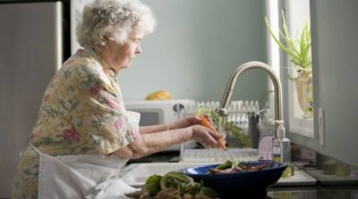 Salute / Preservare gli anziani con una corretta alimentazione:  nel vivo il progetto europeo di prevenzione Food Gaming
