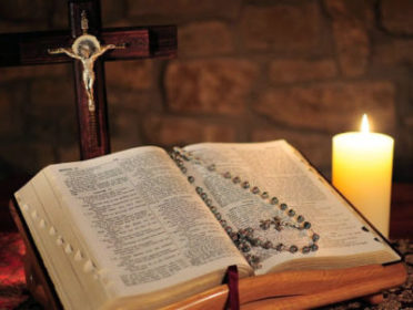 Coronavirus e spiritualità / Ora più che mai rileggere la Bibbia può dare serenità e speranza