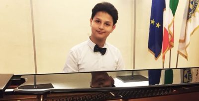 Concerti / Il giovane pianista Roberto Adamov apre domani a Catania la stagione della Scam