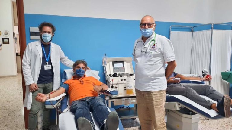 Santa Venerina / Dipendente comunale guarito dal Covid dona plasma per curare pazienti critici contagiati