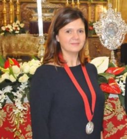 Intervista / Simona Postiglione, prima donna presidente della Deputazione della Reale Cappella di Santa Venera: ” Il culto della santa mi ha sempre affascinata”