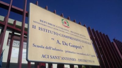 Aci S. Antonio / Le scuole riapriranno il 24 settembre per garantirne la sicurezza e ospitare i seggi elettorali per il Referendum