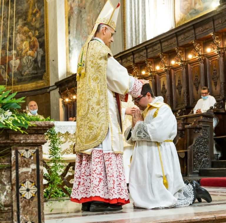 Diocesi / Don Sebastiano Guarrera ordinato presbitero: “Affido alla protezione della Madonna il mio ministero sacerdotale”