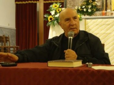 Diocesi / Ad un anno dalla scomparsa, l’alunno don Roberto Strano ricorda don Attilio Gangemi e la sua “autoritas” fondata sulla Parola di Dio