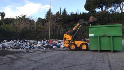 Giarre / Rimossa  discarica abusiva nella zona artigianale