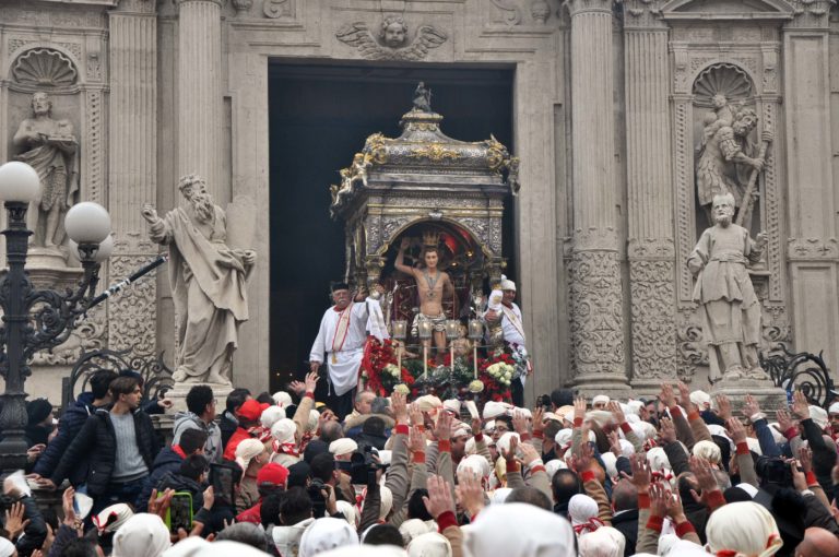 Acireale / La festa di San Sebastiano più religiosa