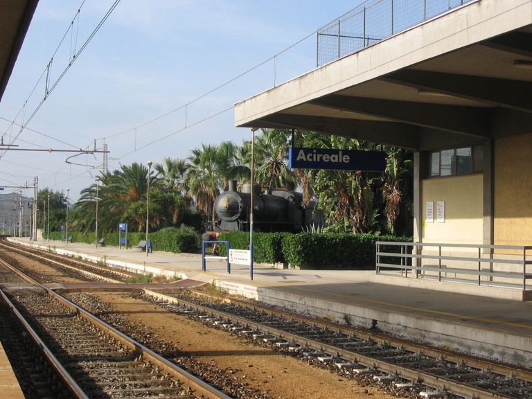 Acireale svolta Fermata Cappuccini