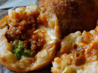 Arancino o arancina prelibato simbolo di Sicilia