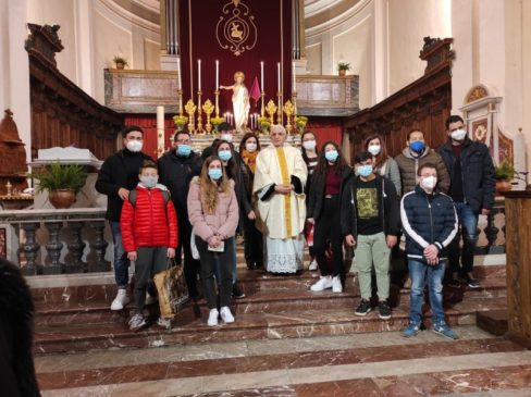 don alfio Grasso e ragazzi