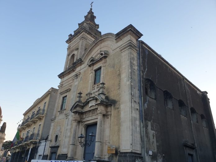 chiesa san michele arcangelo aci sant'antonio