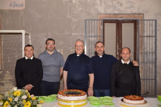Padre Salvatore Alberti e la torta