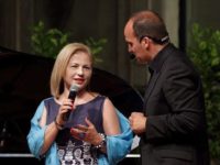 Gabriella Leone nello spettacolo Cristalli di emozione