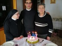 tre compleanni-don roberto maio, suor Francesca e Teresa Scaravilli