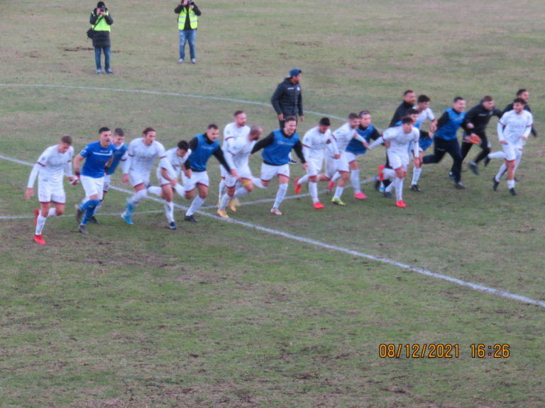 Acireale calcio / Cadili-gol, il Real Aversa si arrende (1-0) ai granata