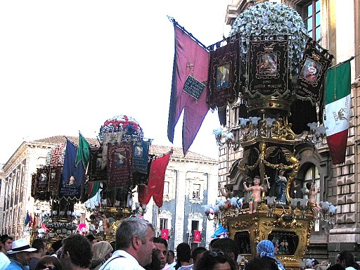 candelore,festa di sant'Agata